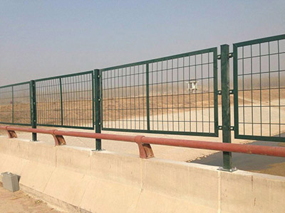 橋梁護欄網(wǎng)圖片4